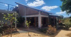 Maravilhosa Casa – pegada ecológica – 2,5km de Cavalcante/GO sentido Cachoeira Santa Barbara – Chapada dos Veadeiros