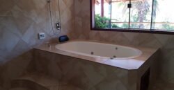 Maravilhosa Casa na Natureza – Condomínio Rural – 2 km do Centro de Alto Paraíso de Goiás