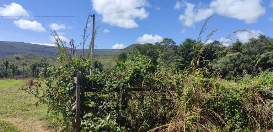 Vende-se Casa Adobe – Condomínio Oasis – Vale Azul – Alto Paraíso de Goiás
