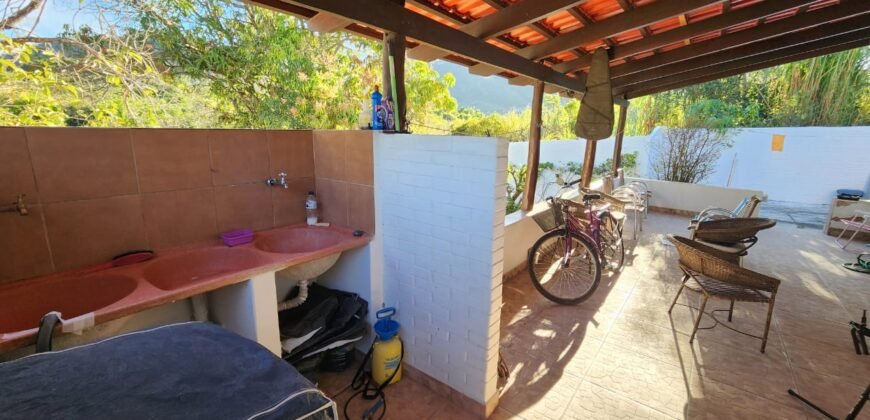 Casa em Cavalcante de Goiás – Excelente localização – fundo Reserva – Chapada dos Veadeiros
