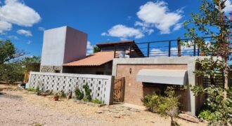 Maravilhosa Casa – pegada ecológica – 2,5km de Cavalcante/GO sentido Cachoeira Santa Barbara – Chapada dos Veadeiros