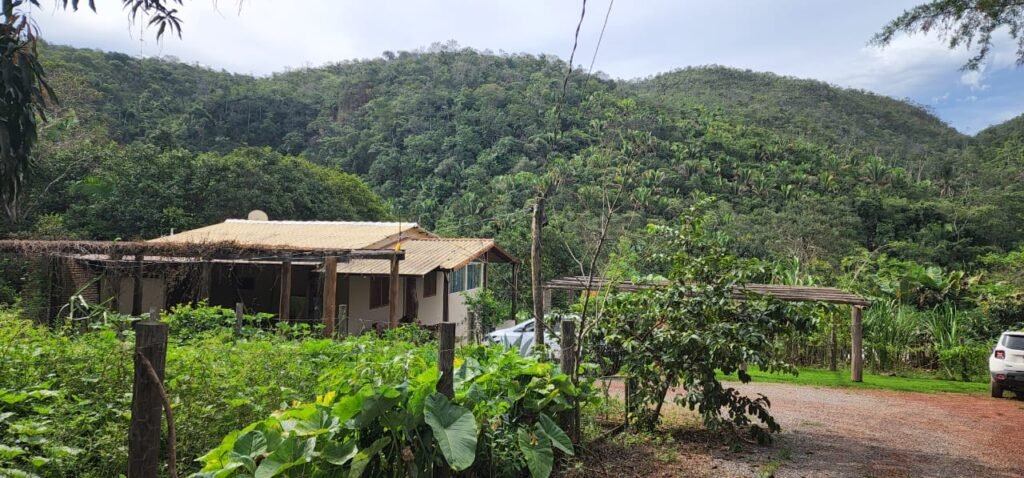 Casa – Rio – Lote 9.000 m2 – Alto Paraíso de Goiás
