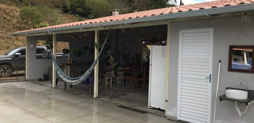 Fazenda  20 alqueires –  Cachoeira – Próximo a Cachoeira Poço Encantado – Casa Sede – Nascente – Piscina aquecida – Alto Paraíso de Goiás