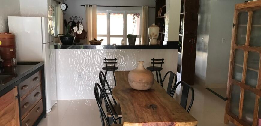 Fazenda  20 alqueires –  Cachoeira – Próximo a Cachoeira Poço Encantado – Casa Sede – Nascente – Piscina aquecida – Alto Paraíso de Goiás