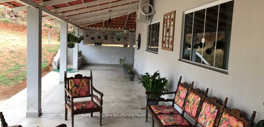 Fazenda  20 alqueires –  Cachoeira – Próximo a Cachoeira Poço Encantado – Casa Sede – Nascente – Piscina aquecida – Alto Paraíso de Goiás