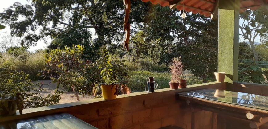 Casa nova em Adobe na Reserva Bacupari – Rio – Cavalcante/GO – Chapada dos Veadeiros
