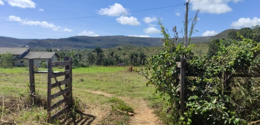 Vende-se Casa Adobe – Condomínio Oasis – Vale Azul – Alto Paraíso de Goiás