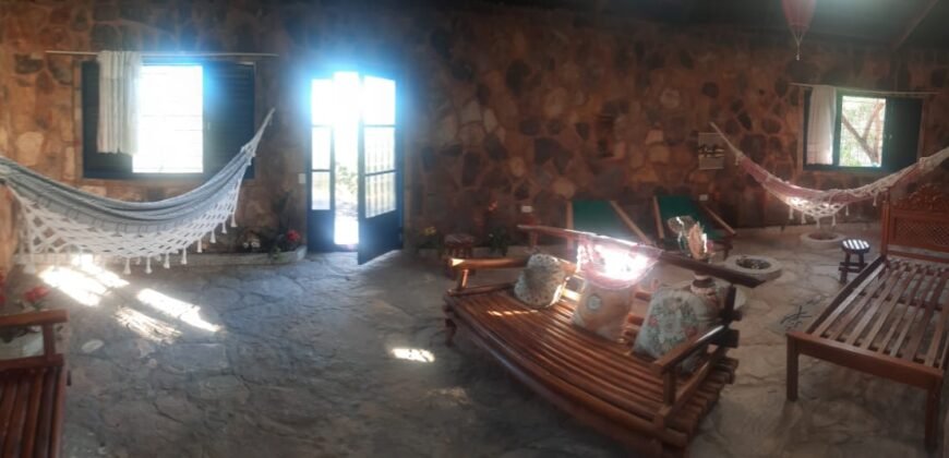 Chácara 4ha Beira Rio dos Couros – Casa Exótica e Ecológica – 12 km Alto Paraíso sentido São Jorge