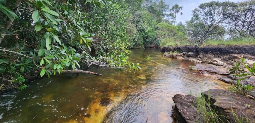 Chácara – Porteira Fechada – Rio – 5.7ha -Vale Verde – Alto Paraíso de Goiás