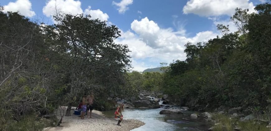 Chácara 4ha – acesso rio – 5 km de Teresinha – 15 km de Cavalcante – Chapada dos Veadeiros