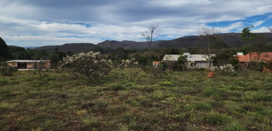 Lote 1.045 m2 – Condomínio Fechado Vale Azul – Alto Paraíso de Goiás