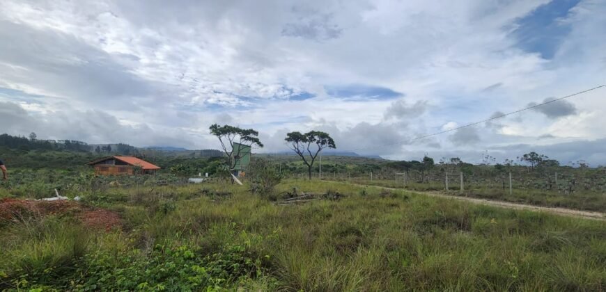 Chácara 4.000 m2 – Rio – Condomínio Rural – 12 km de Alto Paraíso sentido São Jorge