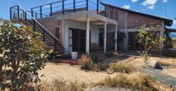 Maravilhosa Casa – pegada ecológica – 2,5km de Cavalcante/GO sentido Cachoeira Santa Barbara – Chapada dos Veadeiros