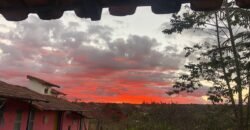 Vende-se Pousada – Lote 1.887,80 m2 – Centro – Alto Paraíso de Goiás