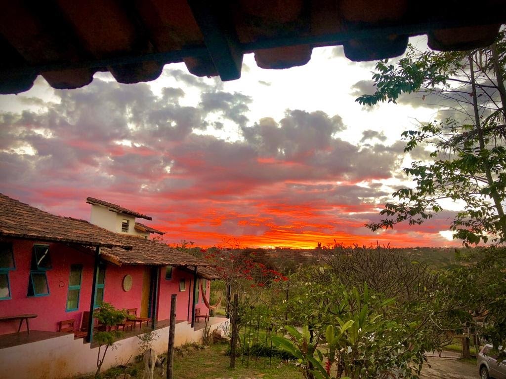 Vende-se Pousada – Lote 1.887,80 m2 – Centro – Alto Paraíso de Goiás