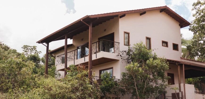 Maravilhosa Casa no Bairro Estância Paraíso – Alto Paraíso de Goiás – Chapada dos Veadeiros