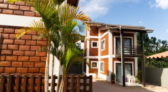 Propriedade – 3 Casas + Prédio Comercial – Avenida Principal – Alto Paraíso – Chapada dos Veadeiros
