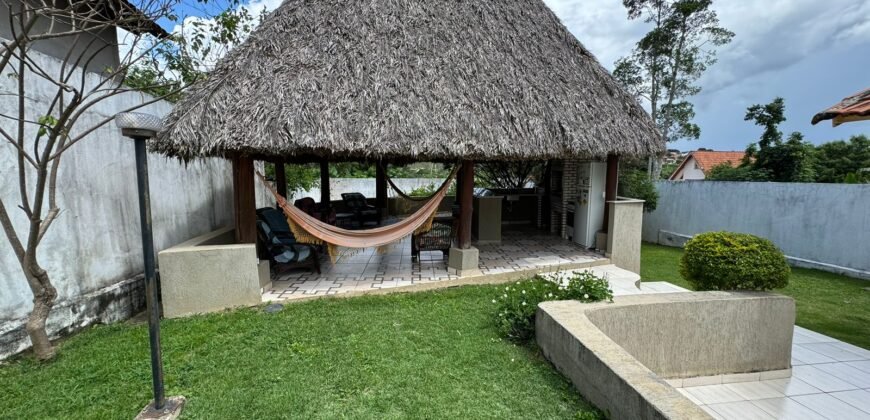 Vende-se Linda Casa – Estância Paraíso – Alto Paraíso de Goiás