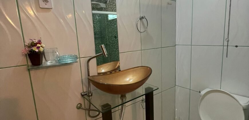 Casa com Três Pisos + Casa Menos + Depósito –  Vila Bandeira – Alto Paraíso de Goiás – Escriturada