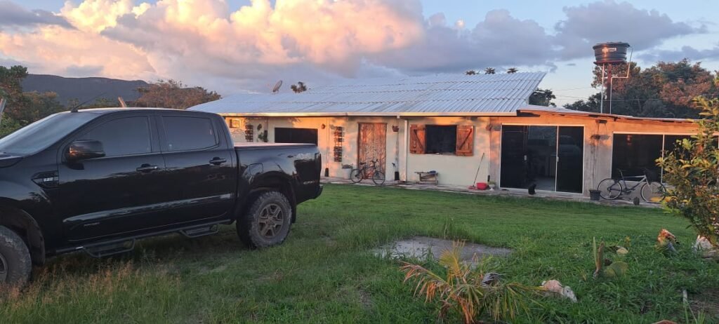 Chácara com Casa – 14 km de Alto Paraíso sentido São Jorge – Chapada dos Veadeiros