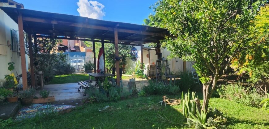 Casa no Centro – Excelente localização – Alto Paraíso de Goias