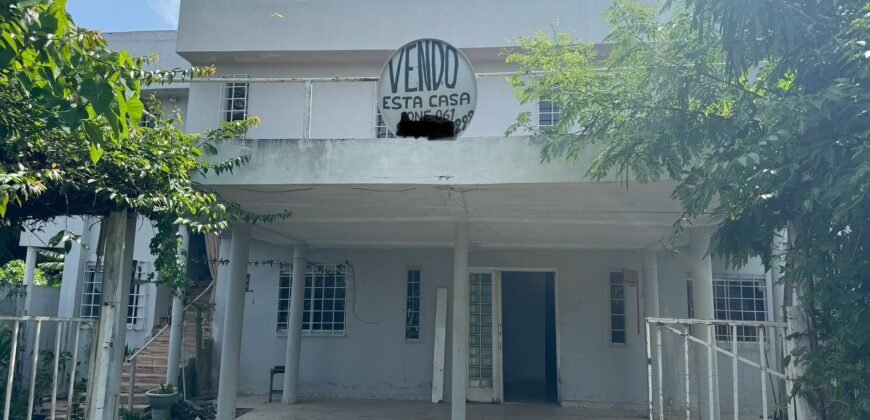  Vende-se Casa Bem Localizada em Alto Paraíso de Goiás!