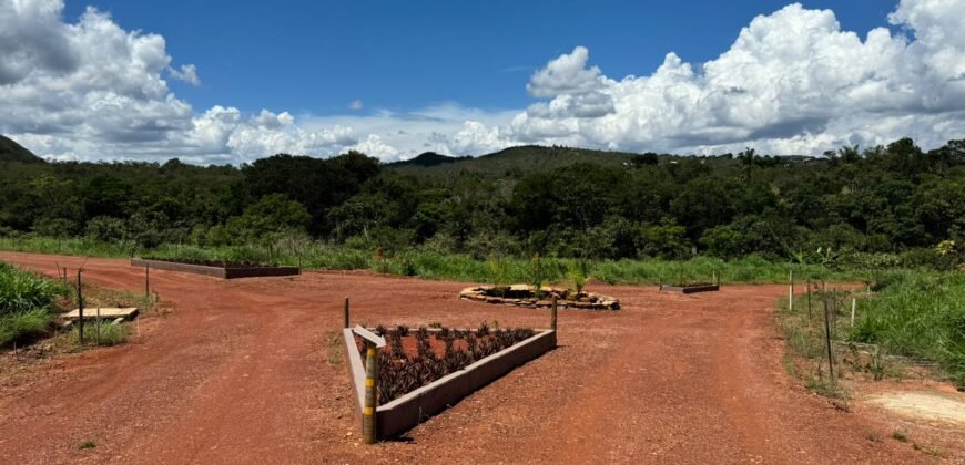Lote 2.000m2 Condomínio ASHIYANA, Eco Village, 2km sentido Loquinhas – Chapada dos Veadeiros