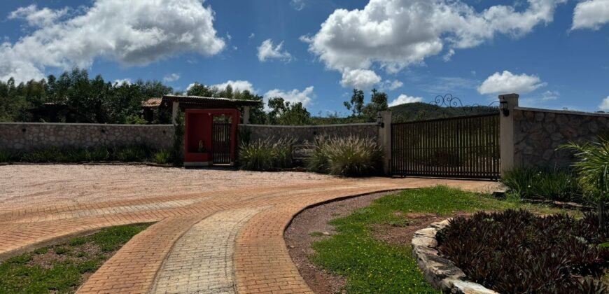 Lote 2.000m2 Condomínio ASHIYANA, Eco Village, 2km sentido Loquinhas – Chapada dos Veadeiros