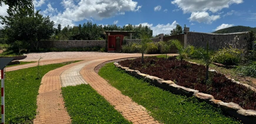 Lote 2.000m2 Condomínio ASHIYANA, Eco Village, 2km sentido Loquinhas – Chapada dos Veadeiros