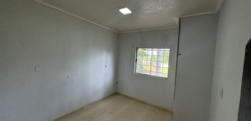 Vende-se Casa Bem Localizada em Alto Paraíso de Goiás!