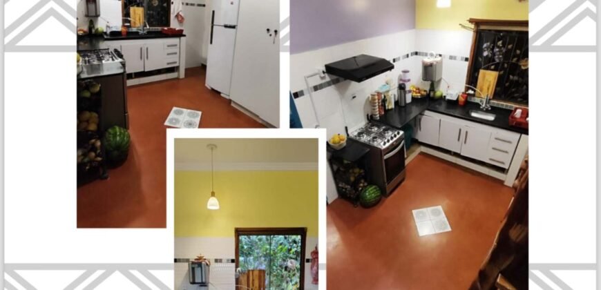 Vende-se 2 Chalés + 1 Kitnet – Porteira Fechada – Eldorado 3 – Alto Paraíso de Goiás