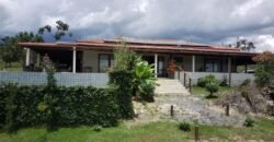 Belissima propriedade – Negócio em funcionamento – 12.3ha – Próximo da Serra da Boa Vista – Alto Paraíso