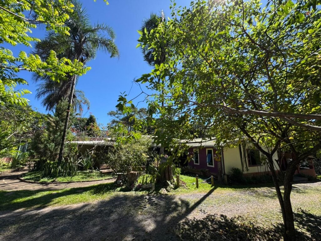 Pousada em funcionamento – Centro – Alto Paraíso de Goiás – Chapada dos Veadeiros