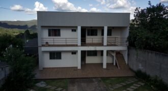 VENDE-SE PRÉDIO COM DUAS CASAS – ÓTIMA OPORTUNIDADE EM ALTO PARAÍSO