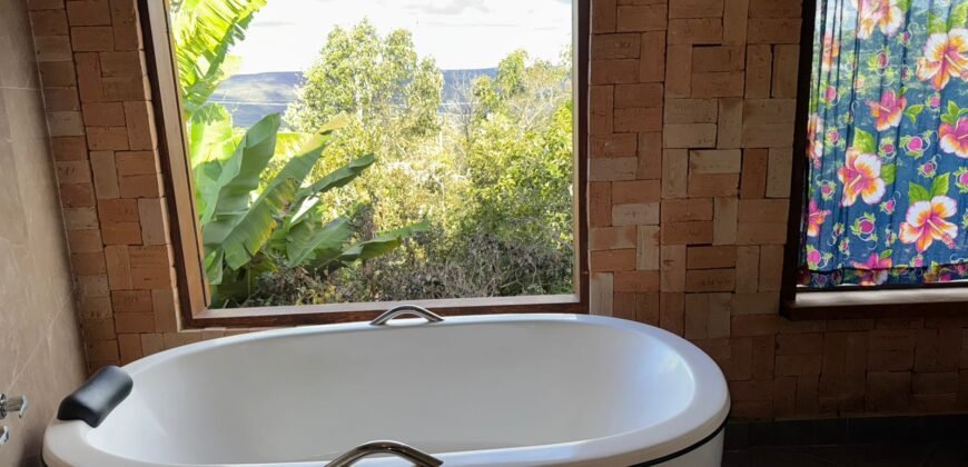 Sobrado + 4 apartamentos – Eldorado – Alto Paraíso de Goiás