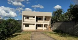 VENDE-SE PRÉDIO COM DUAS CASAS – ÓTIMA OPORTUNIDADE EM ALTO PARAÍSO
