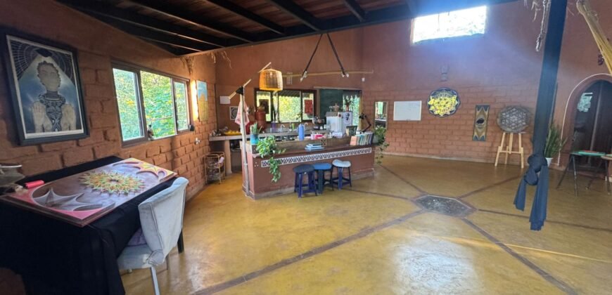 Vende-se Casa Moderna com Arquitetura Inspirada na Flor da Vida – Povoado do Moinho, Chapada Dos Veadeiros
