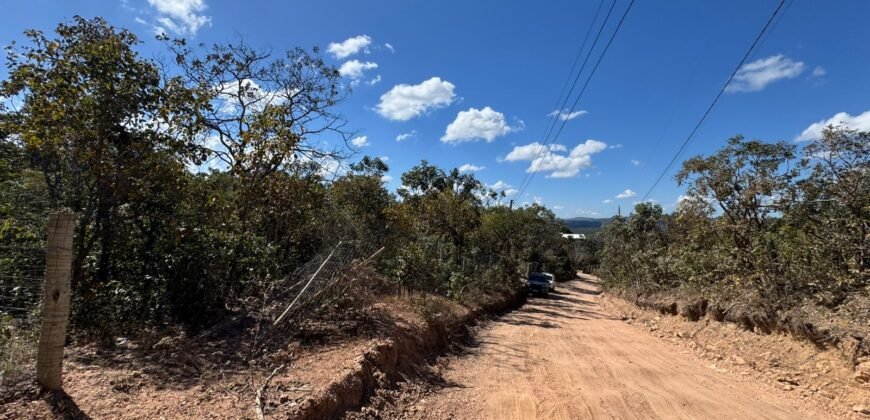 Vende-se Maravilhoso Lote 3.854m2 –  Exclusivo em São Jorge!