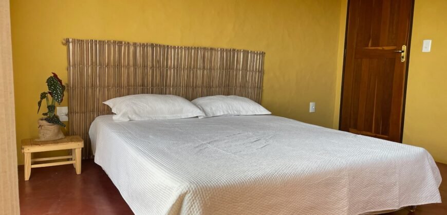 Casa Sobrado – Porteira Fechada – Bairro Eldorado – Alto Paraíso de Goiás