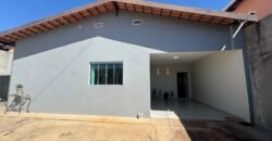 Vende-se Casa Espaçosa e Recém-Reformada- Alto Paraíso de Goiás