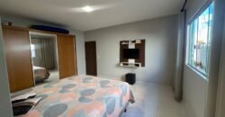 Vende-se Casa Espaçosa e Recém-Reformada- Alto Paraíso de Goiás