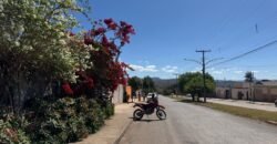 Vende-se Casa Espaçosa e Recém-Reformada- Alto Paraíso de Goiás