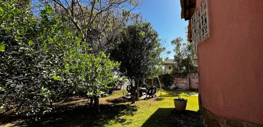 Vende-se Casa no melhor bairro da cidade – Estância Paraíso – Alto Paraíso de Goiás