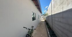Vende-se Casa Espaçosa e Recém-Reformada- Alto Paraíso de Goiás