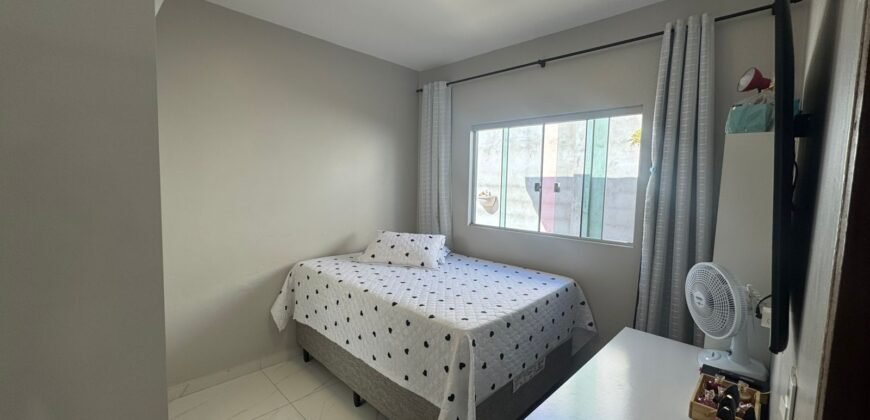 Vende-se Casa Espaçosa e Recém-Reformada- Alto Paraíso de Goiás