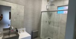 Vende-se Casa Espaçosa e Recém-Reformada- Alto Paraíso de Goiás