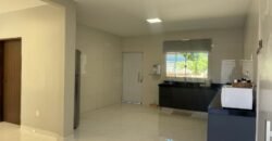 Vende-se Casa Espaçosa e Recém-Reformada- Alto Paraíso de Goiás