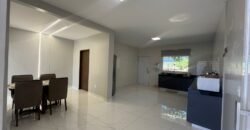 Vende-se Casa Espaçosa e Recém-Reformada- Alto Paraíso de Goiás