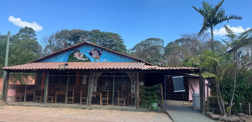 Vende-se Prédio Comercial – 2.300m2 em Localização Privilegiada – Alto Paraíso de Goiás