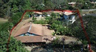 Vende-se Prédio Comercial – 2.300m2 em Localização Privilegiada – Alto Paraíso de Goiás